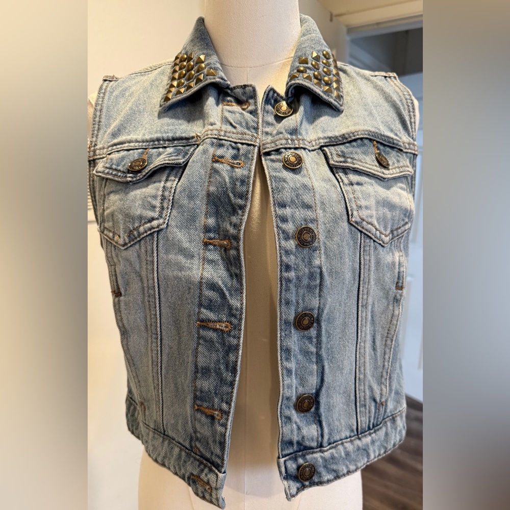 Forever 21 Studded Denim Vest – Size Small